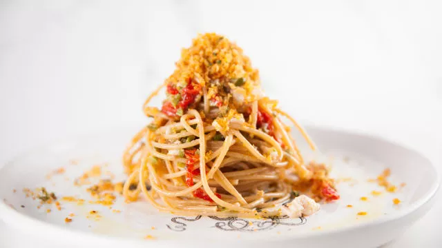 Спагети с маринована риба и сицилиански цитрусов дресинг