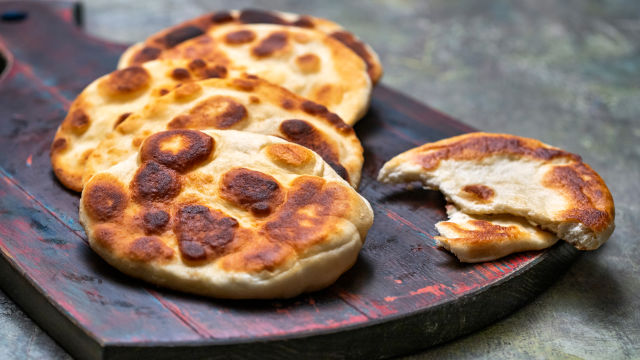 Албански плосък хляб